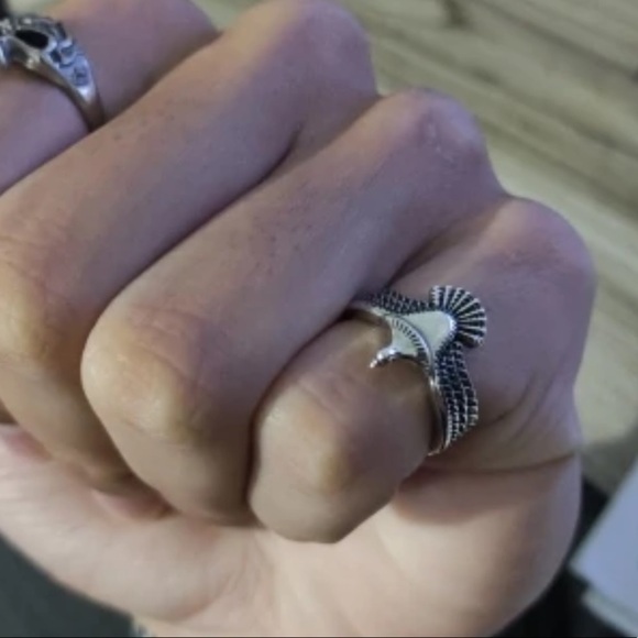 new Eagle Wing Sterling Silver Ring - Picture 8 of 10
